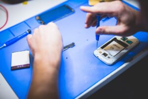 Naprawa telefonów LG